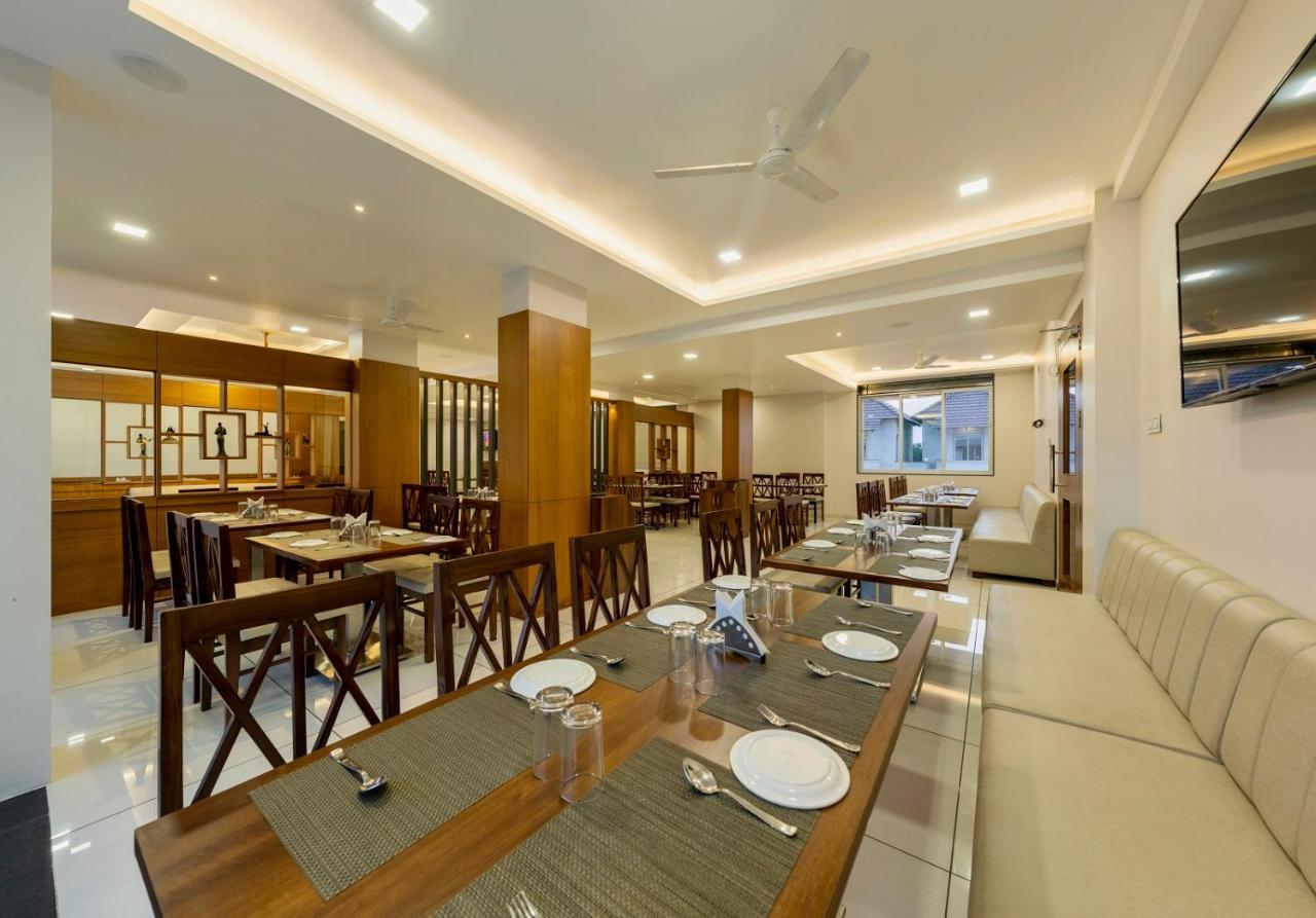 Hotel Grand Indu, 3 Star Kolhapur Esterno foto