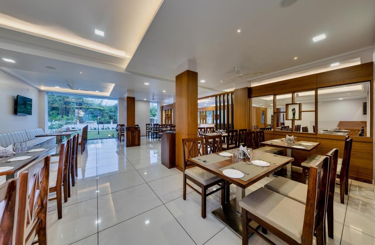 Hotel Grand Indu, 3 Star Kolhapur Esterno foto