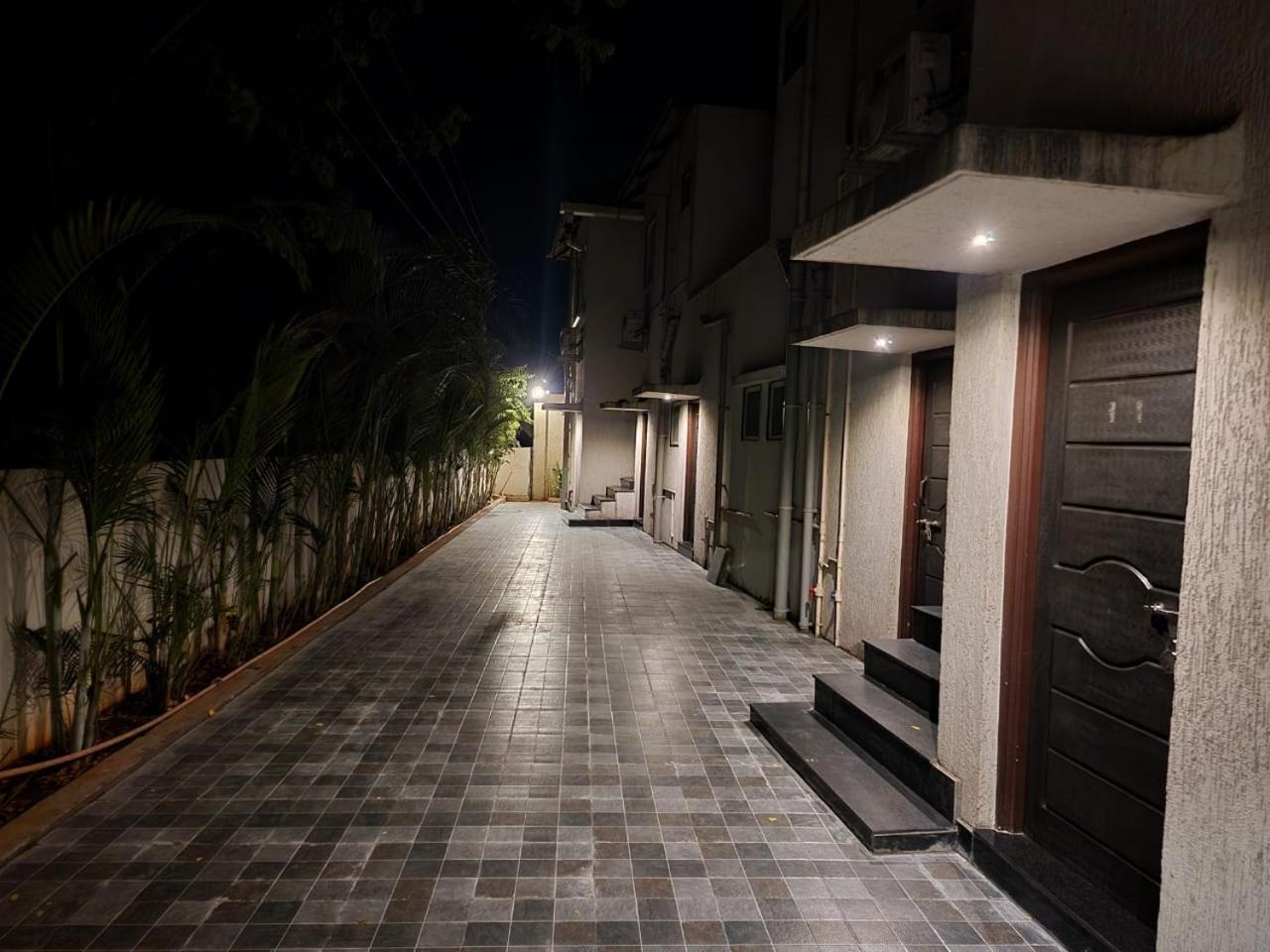 Hotel Grand Indu, 3 Star Kolhapur Esterno foto